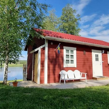 Mysig Stuga Med Sjoetomt, Naera Jaervsoebacken Kültér fotó