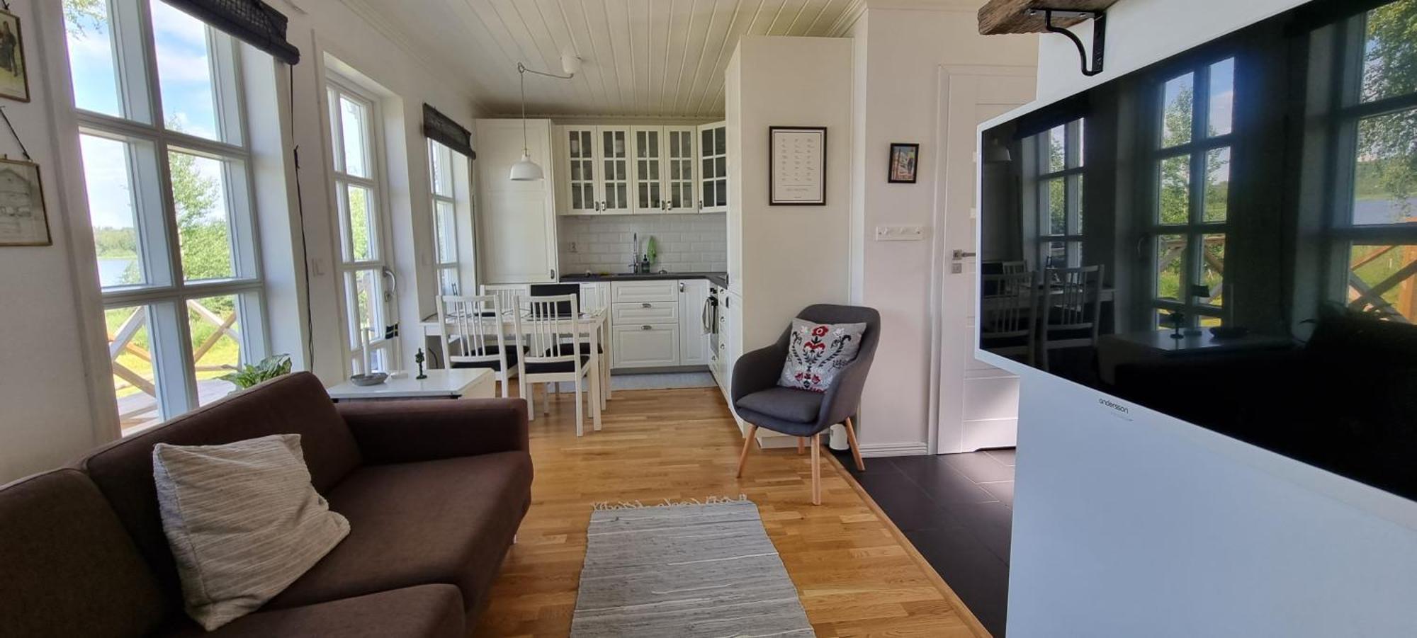 Mysig Stuga Med Sjoetomt, Naera Jaervsoebacken Kültér fotó